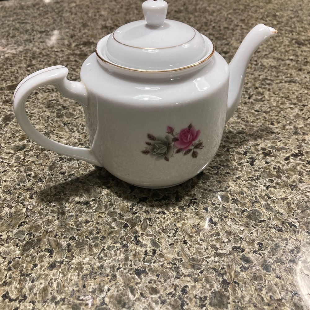 2/$10 Teapot - Picture 2 of 3